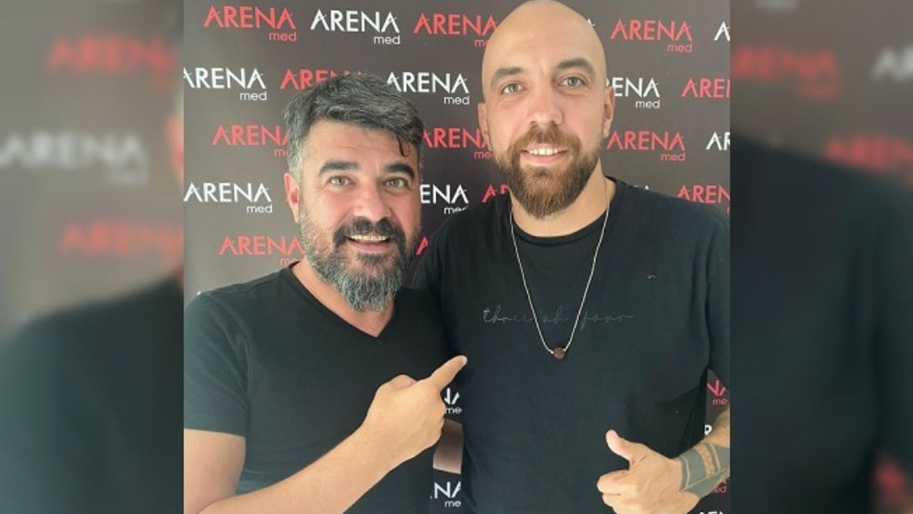 Futbolcu Sercan Yıldırım ikinci kez saç ektirdi