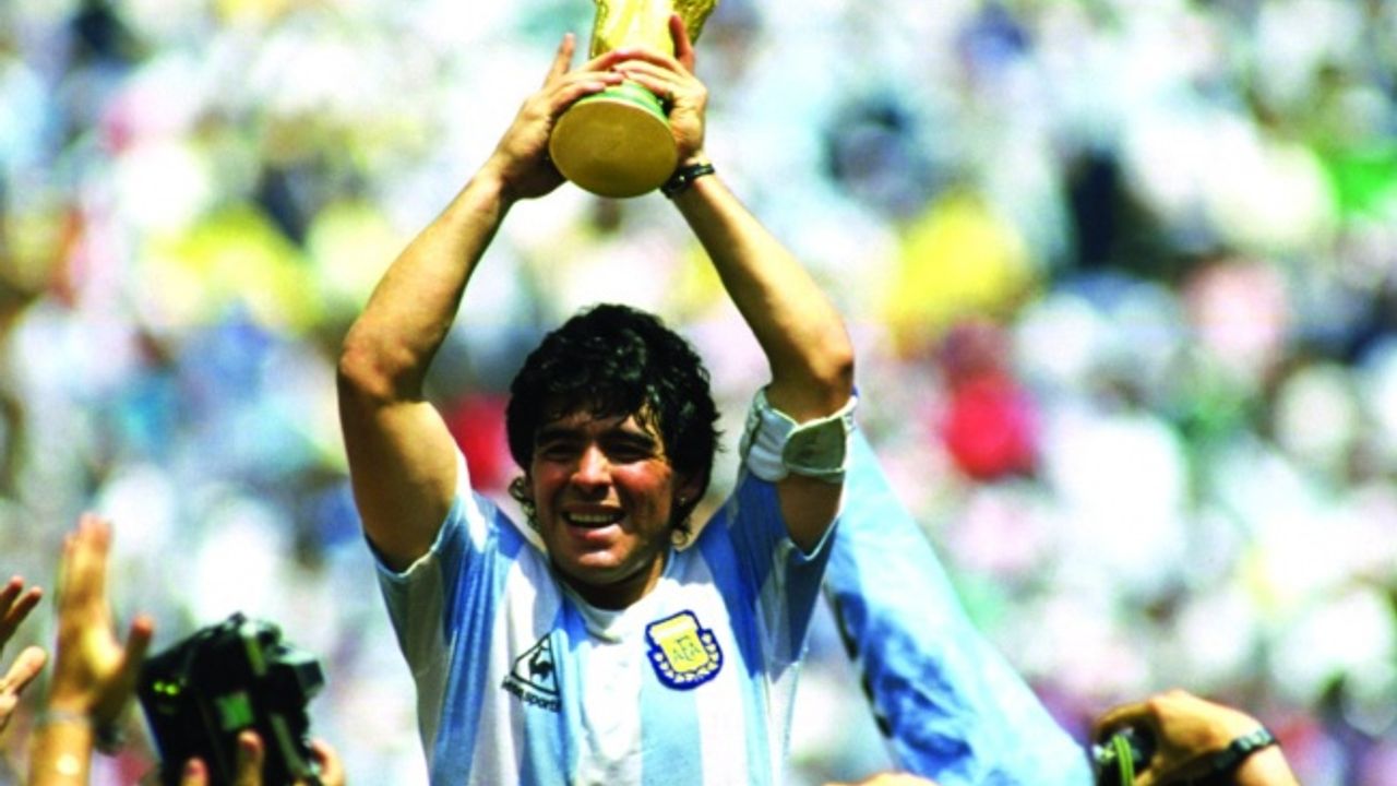 Maradona hayatını kaybetti