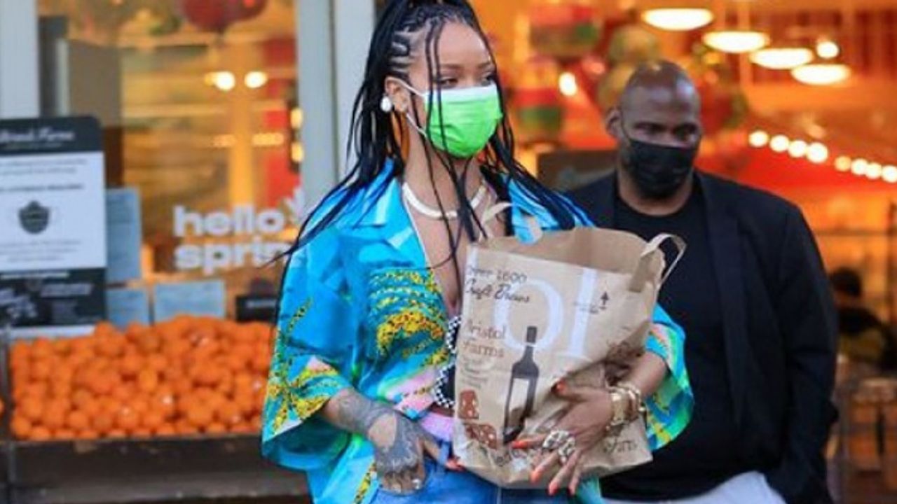 Rihanna alışverişte görüntülendi