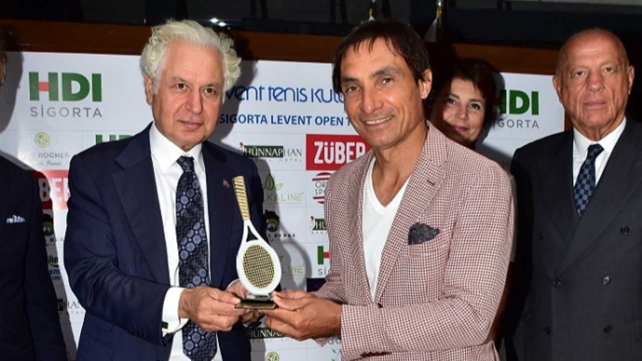 Behzat Gerçeker Teniste Çift Dalda Şampiyon