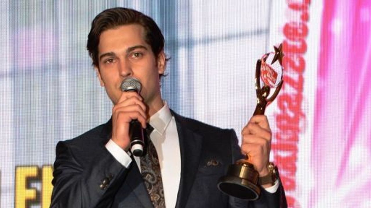 Ayaklı Gazete 5. TV Yıldızları Ödülleri Sahiplerini Buldu