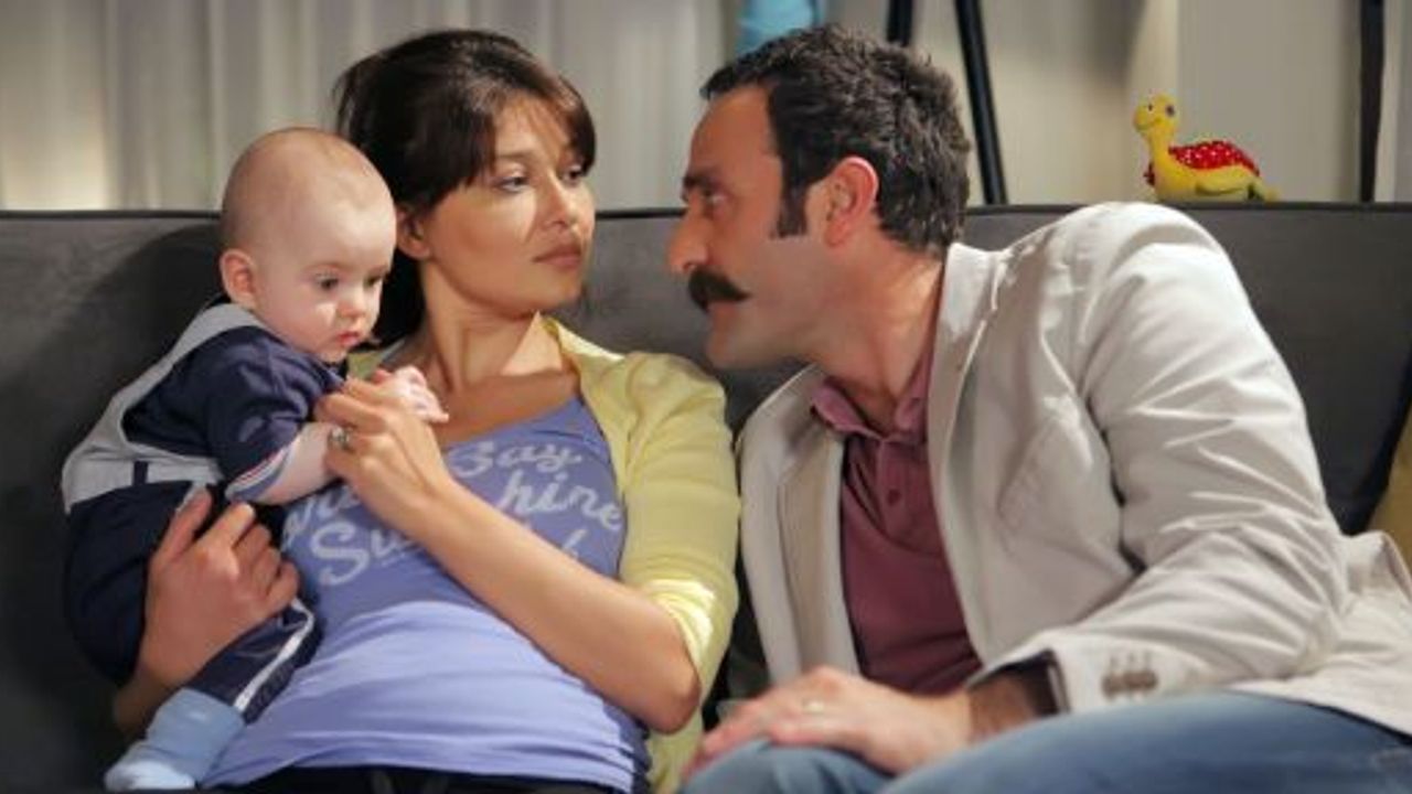 Nurgül Yeşilçay ekranlara geri dönüyor: 'Bebek İşi'