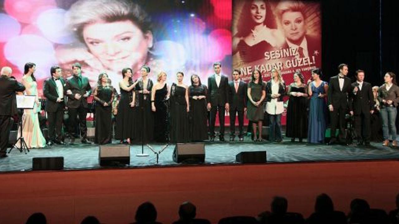 Safiye Ayla ve Zeki Müren'i yaşatacak genç sesler belli oldu