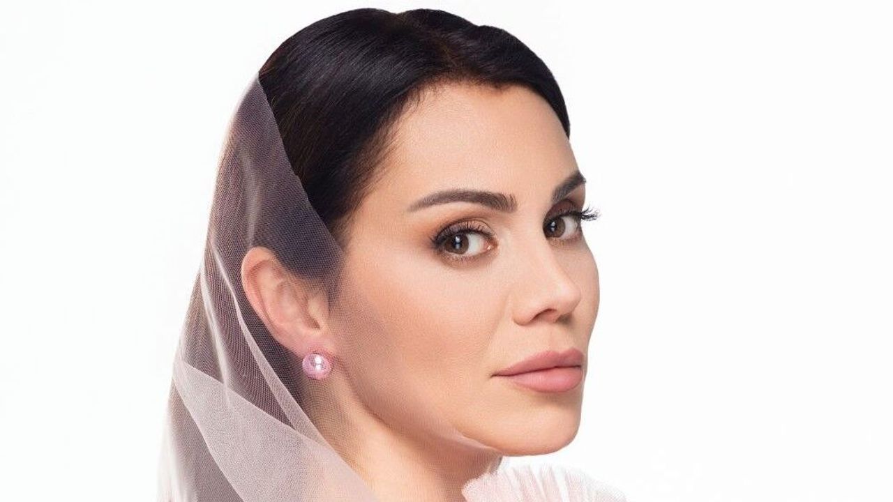 Gülşah Tütüncü’den 'Küllerden Doğarsın'