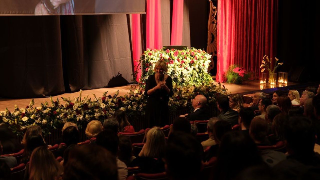 Haldun Dormen anma töreninde yapay zekâ ile canlandı!