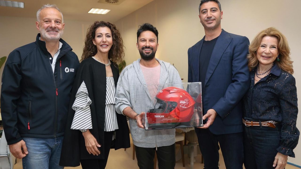 TODFED'den Tarkan'a özel kask sürprizi
