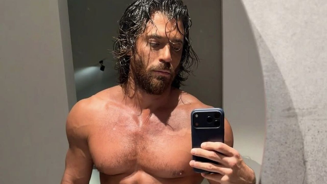 CAN YAMAN BOKSER'Lİ FOTOĞRAFINI PAYLAŞTI