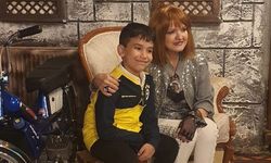 Gülden Karaböcek Konya da imza gününe katıldı