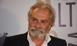 Haluk Bilginer "Eğri zamanlarda dik duranlara selam olsun"