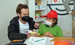Aras Bulut İyinemli'den köy İlk okullarına destek