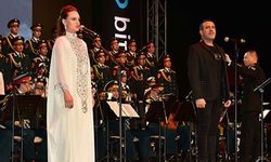 Haluk Levent ve Rus Kızıl Ordu Korosu Manavgat'ta Konser Verdi