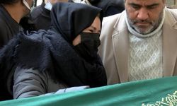 Ceylan, babasını toprağa verdi