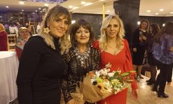 Gülden Karaböcek şarkılarını kadınlar için söyledi