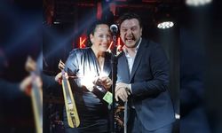 Yeni Yıla Dakikalar Kala Kemençesiyle Söz Kesti