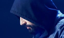 Tarkan'dan geri sayım başladı, yeni şarkı geliyor!