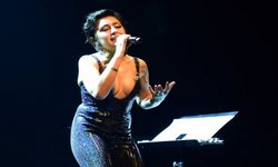 Konseri iptal edilen Melek Mosso: Birkaç kendini bilmeze kalmadı benim ahlakımı sorgulamak