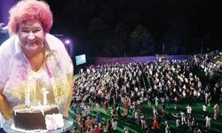 Selda Bağcan 50. Sanat Yılını Uniq Açıkhava'da sahnede kutladı