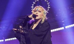 Madonna'yı iki hayranı sahneye geç çıktığı için dava etti