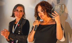 Müjde Ar'a Münih'te Yaşam Boyu Başarı Ödülü Verildi