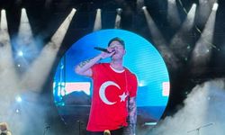 ONEREPUBLIC  İSTANBUL KONSERİNDE JEST YAPTI