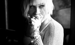 Covid-19'a yakalanan Sezen Aksu karantinada