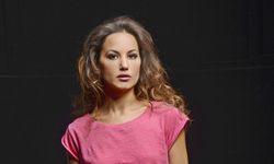 Yıldız Asyalı kimdir?