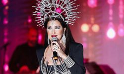 Nükhet Duru "Oradan buradan alıp kokteyl gibi sunuyorlar."