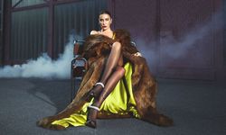 8 Mart için özel yazı yazan Sıla, aile arşivini açtı