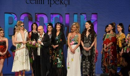 Cemil İpekçi'den Bodrum koleksiyonu ile podyumda yaz esintileri