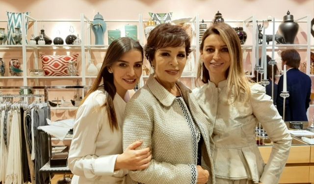 Cemiyet dünyasının ünlü isimleri açılışta buluştu!