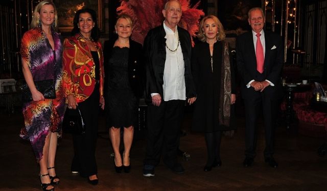 Lord Michel Anders-Cavendish'in kitap lansmanına cemiyet dünyası akın etti