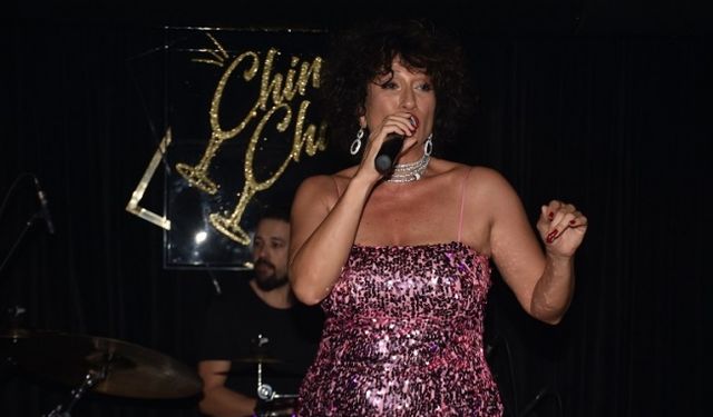 Selen Servi Chin Chin'de sahne aldı