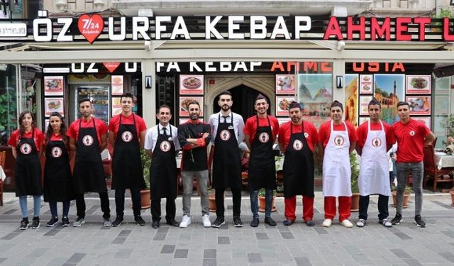 Kılıçta kebap turistlerin gözdesi