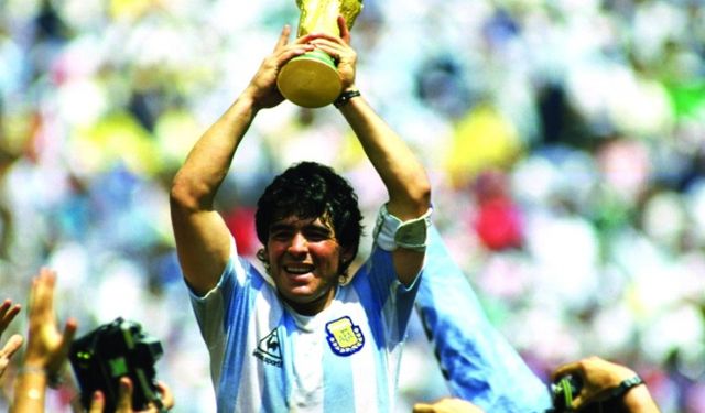 Maradona hayatını kaybetti