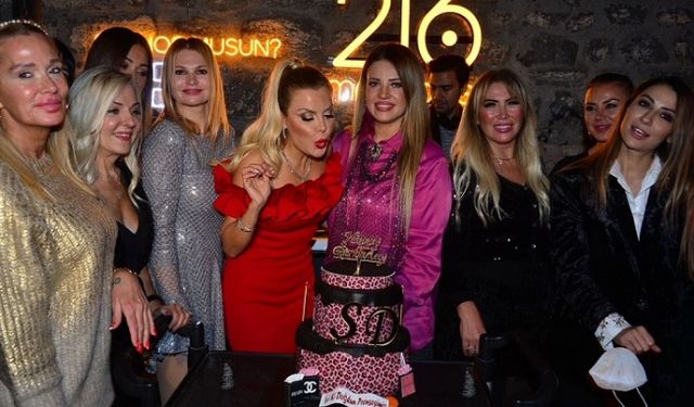 Şebnem Demir'e sürpriz doğum günü partisi