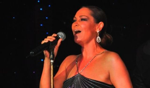 Hülya Avşar, Fedon hayranı çıktı!