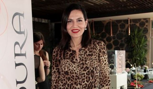 Noura'nın Işıltılı Mücevherleri Prematüre Bebekler İçin Sergilendi