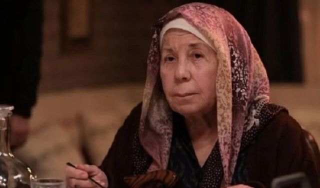 Zerrin Sümer 22 yıllık sevgilisiyle 78 yaşında evlendi