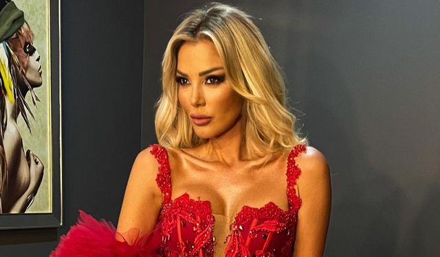 PETEK DİNÇÖZ YENİ GAZİNO'DA KULAKLARIN PASINI SİLDİ