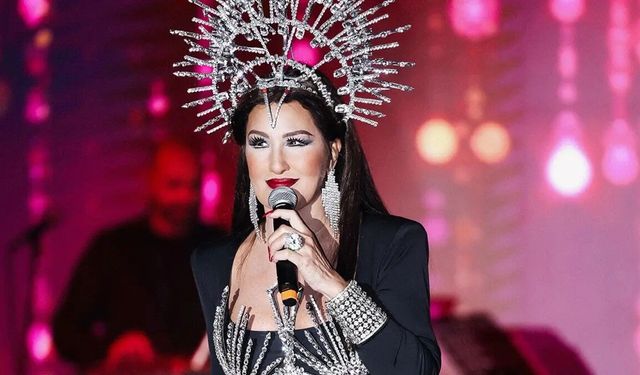 Nükhet Duru "Oradan buradan alıp kokteyl gibi sunuyorlar."