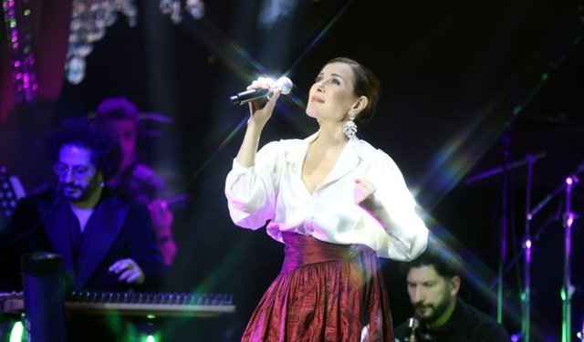 ZUHAL OLCAY KANTODAN TANGOYA HER TELDEN SÖYLEDİ