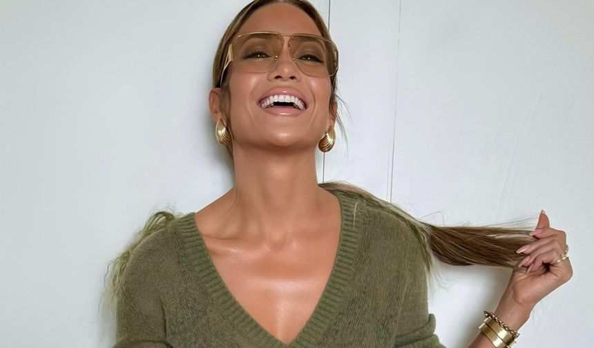 JENNİFER LOPEZ İLE FOTOĞRAF ÇEKTİRMEK 118.000 TL