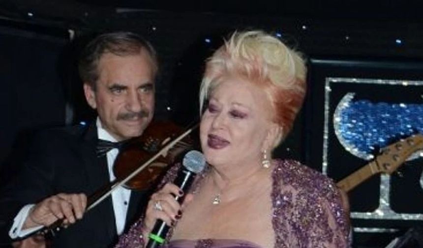 MUAZZEZ ABACI'NIN ARDINDAN... SANAT DÜNYASI YASTA