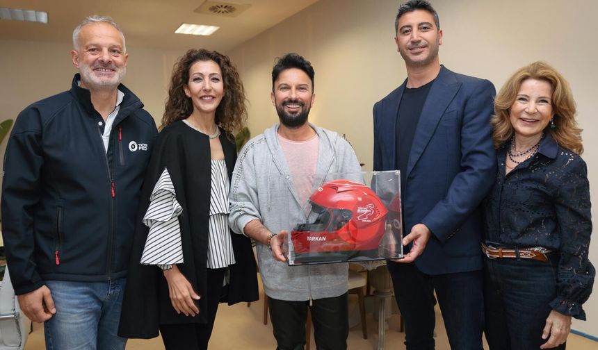 TODFED'den Tarkan'a özel kask sürprizi
