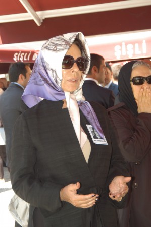 Hülya Koçyiğit