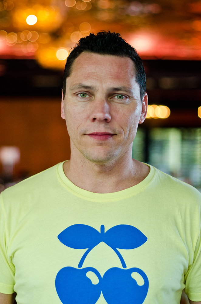 Tiesto instagram profile. Tiesto. Диджей Тиесто. Тиесто в молодости. Голландский диджей Тиесто.