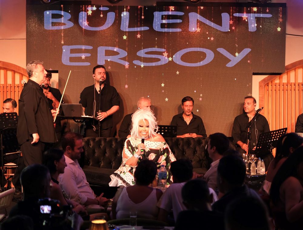 Bülent Ersoy-1