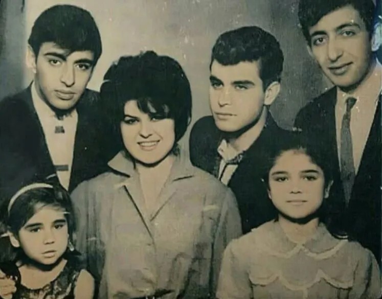 Atilla Alpsakarya Nese Karabocek Gulden Karabocek