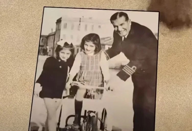 Ajda Pekkan Babası Ve Semiramis Pekkan Ile