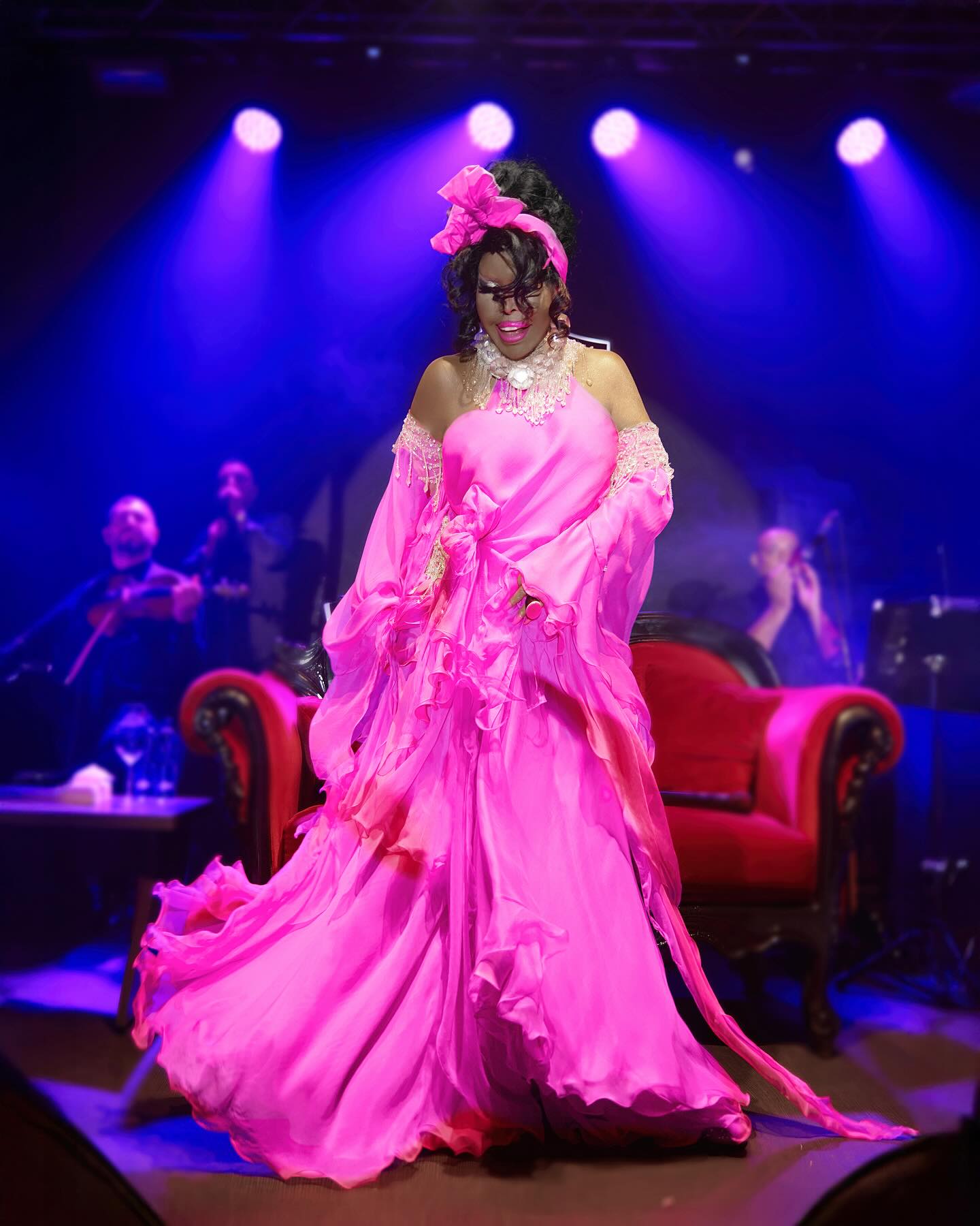 Bülent Ersoy Pembe Gönlüm Acaba Kimde 💕(Jpg)